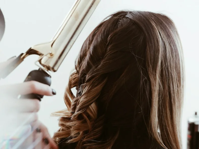 Extensões tape-in fita adesiva com acabamento alinhado e natural